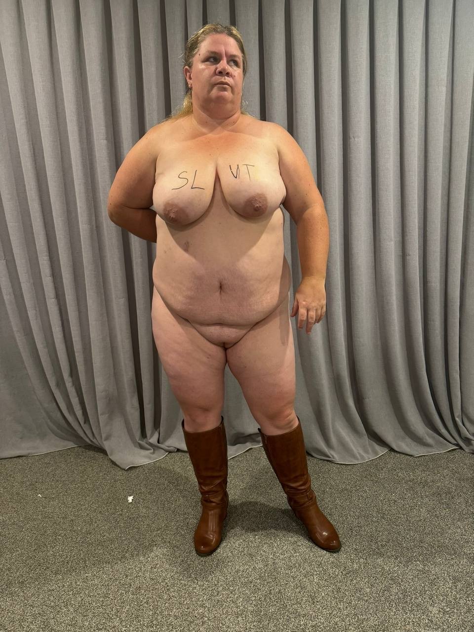 HOTWIFEJoanna from Taranaki,New Zealand